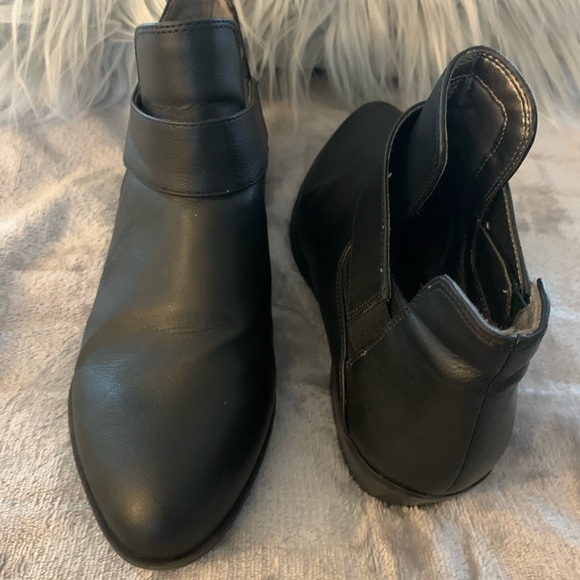 Life Stride Velocity Boots - Picture 3 of 3